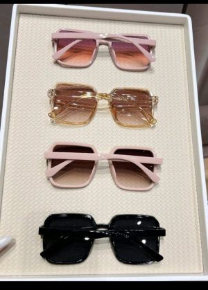 SHEIN - 1 Piece Fashionable Square Frame Women's Cute Y2K Summer Beach Personalized Sunglasses Beach Accessories For Women Glasses Shade - Image 2