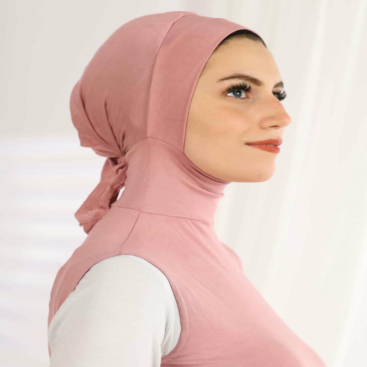 JAMILA - Sleevles Neckcover - Image 19