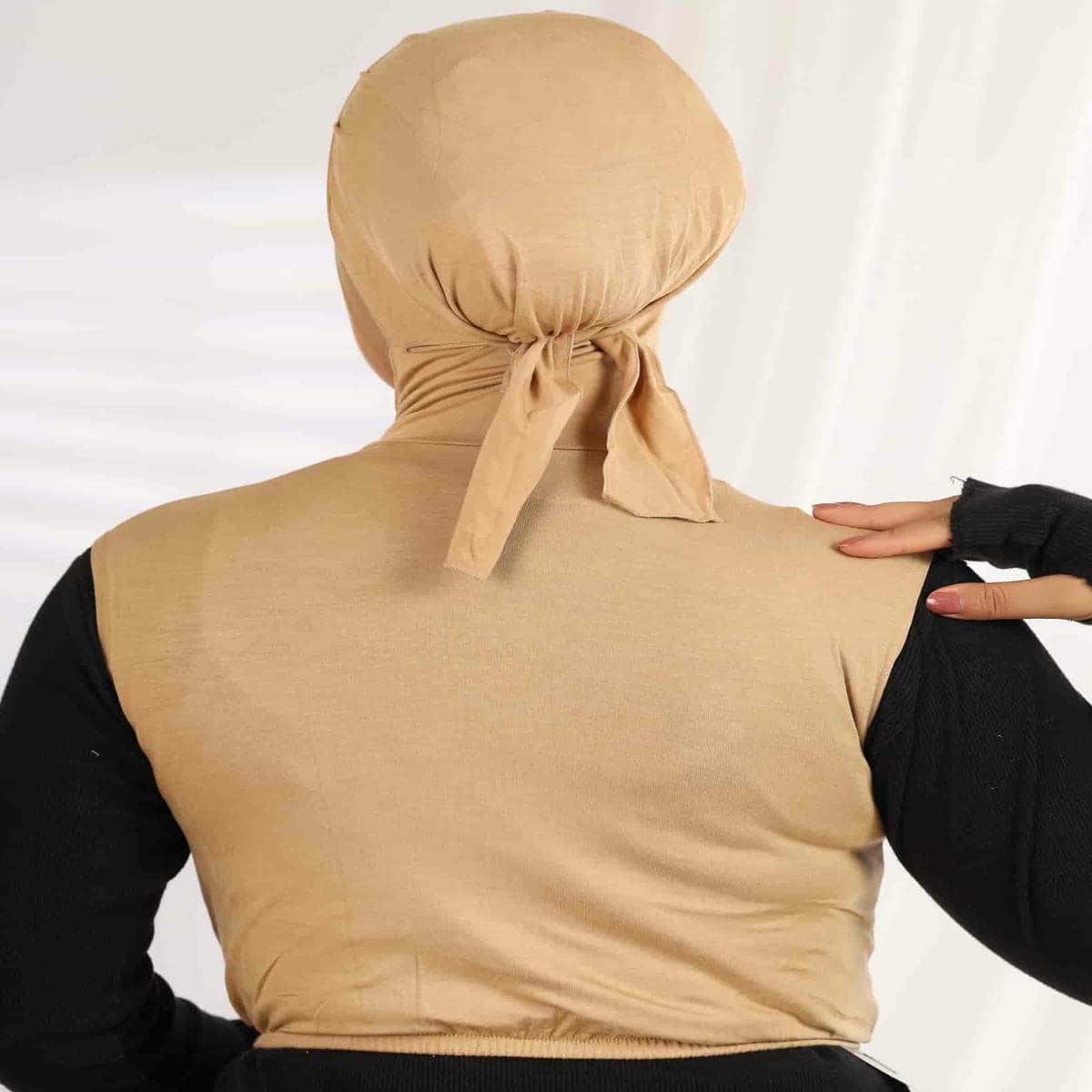 JAMILA - Sleevles Neckcover - Image 40