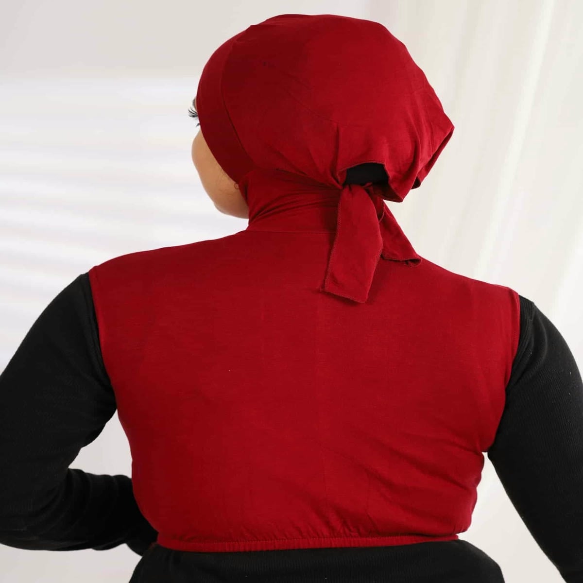 JAMILA - Sleevles Neckcover - Image 41