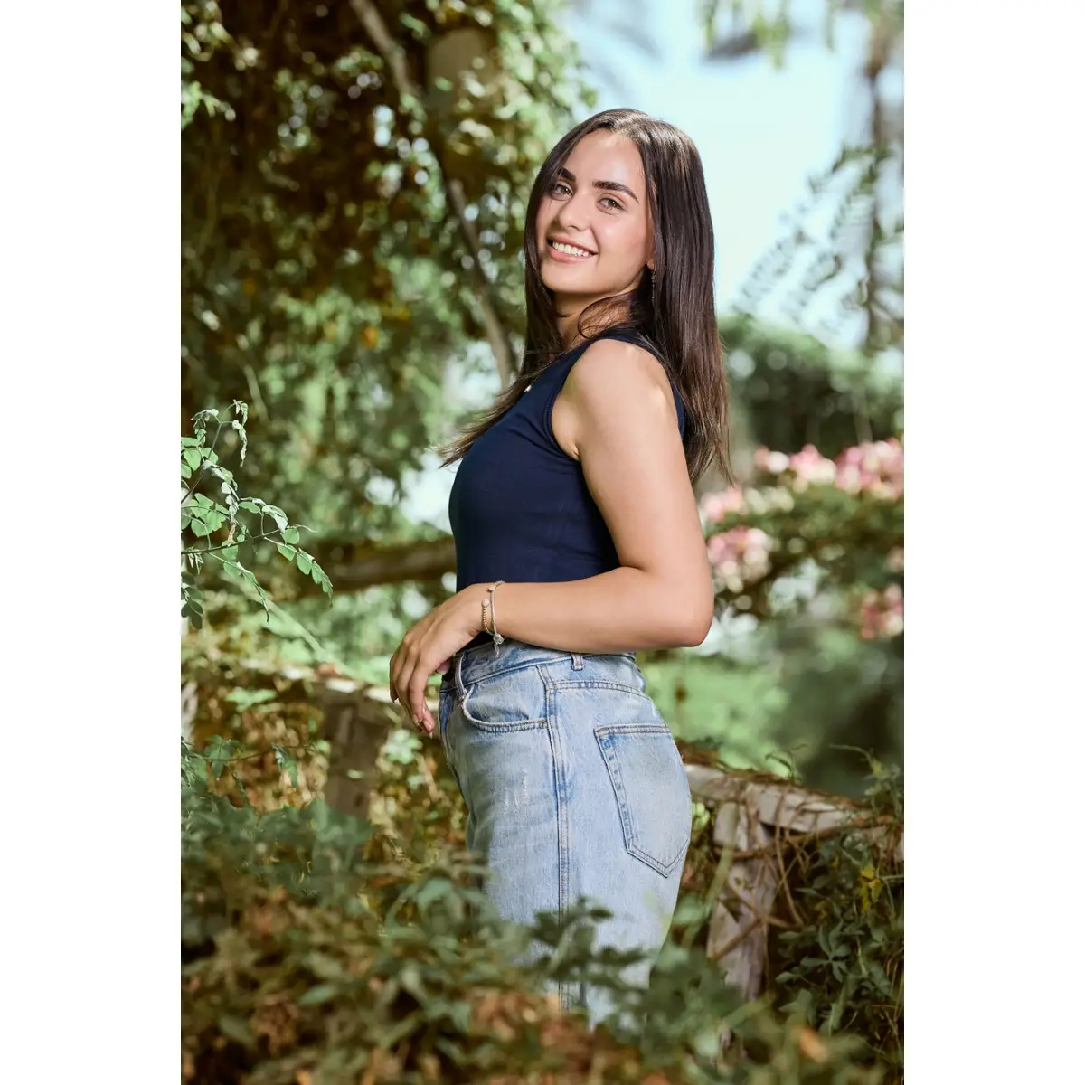 جميلة - بدى حمالة عريضة - Image 6